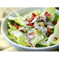 Jégsaláta öntettel Köretek